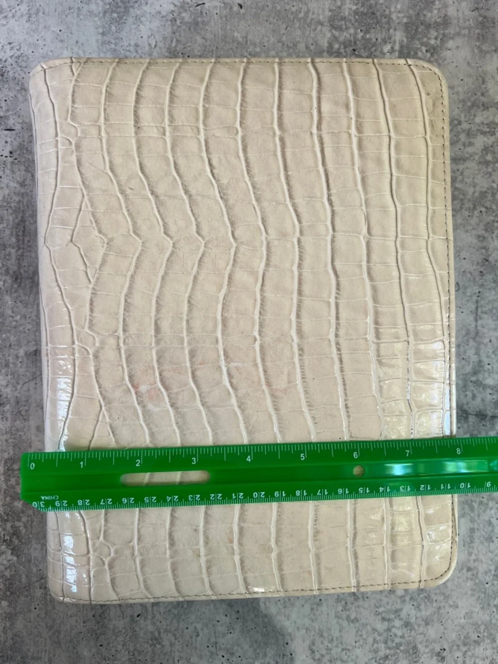 Franklin Covey Cream Faux Croc-Embossed Leather Zipper Binder